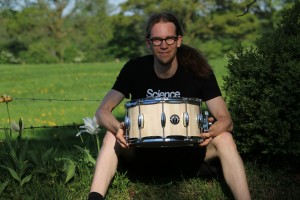 Andi Rohde mit seiner 14"/8"  Lindenholz Snaredrum